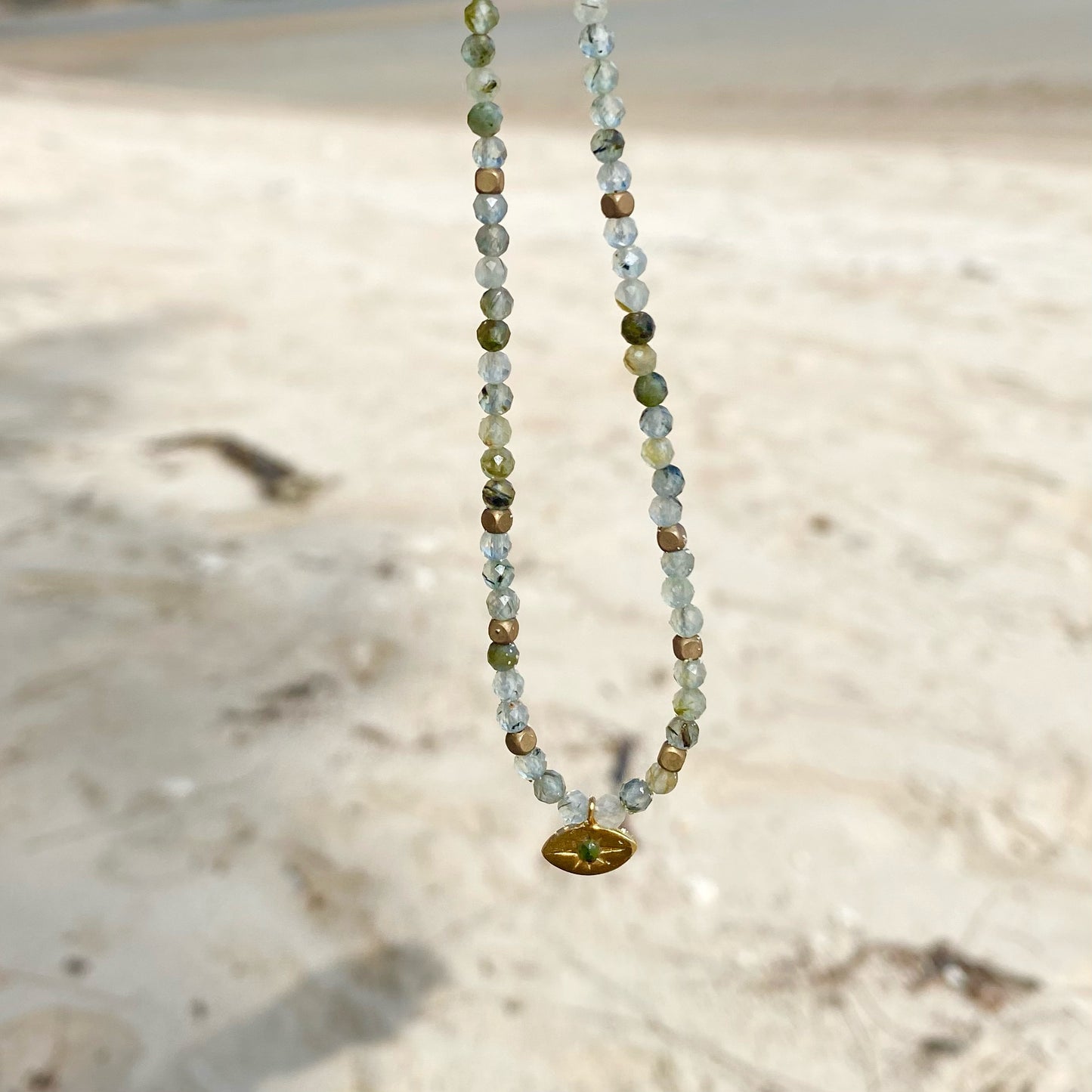 BELLA DONNA NECKLACE