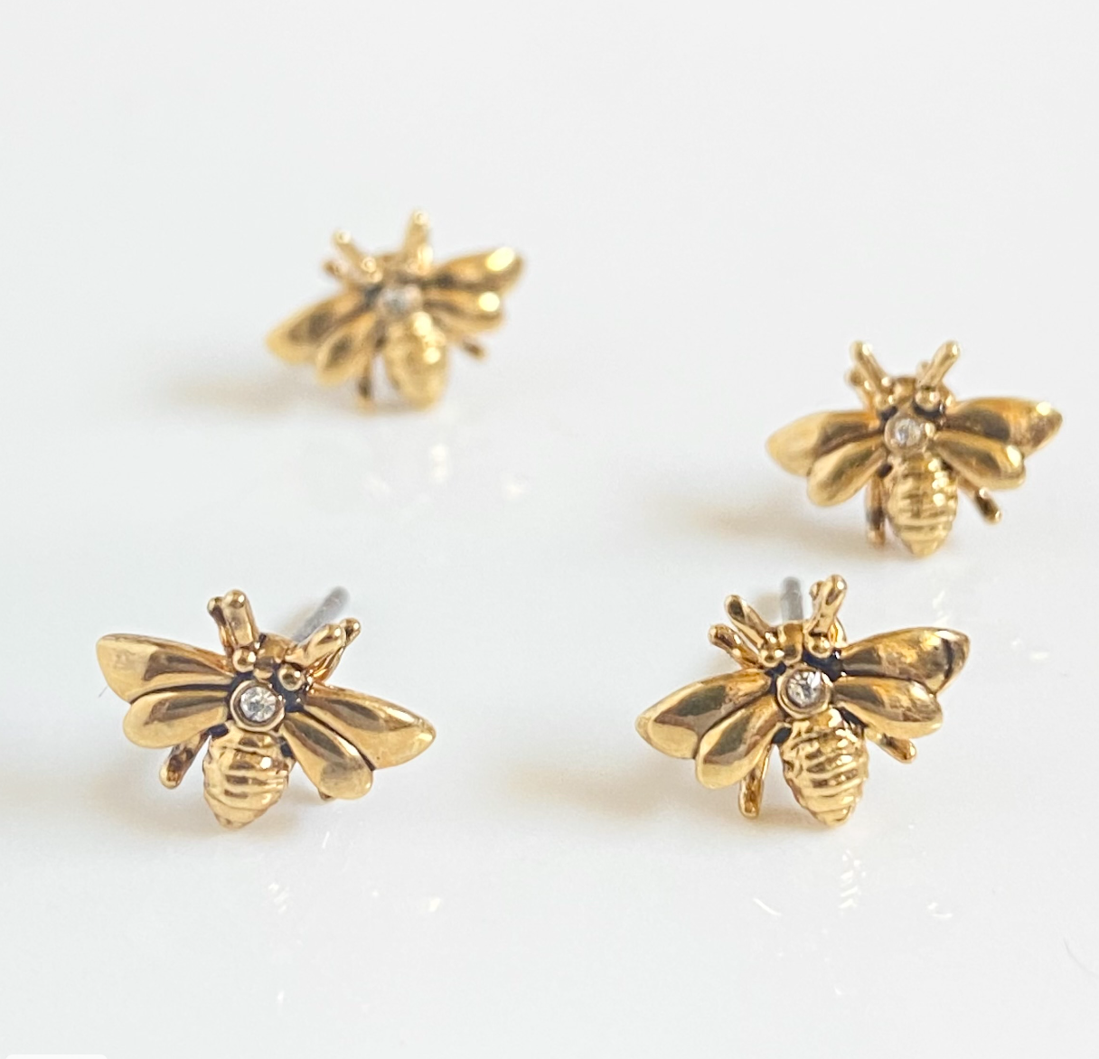 HONEY BEE STUD
