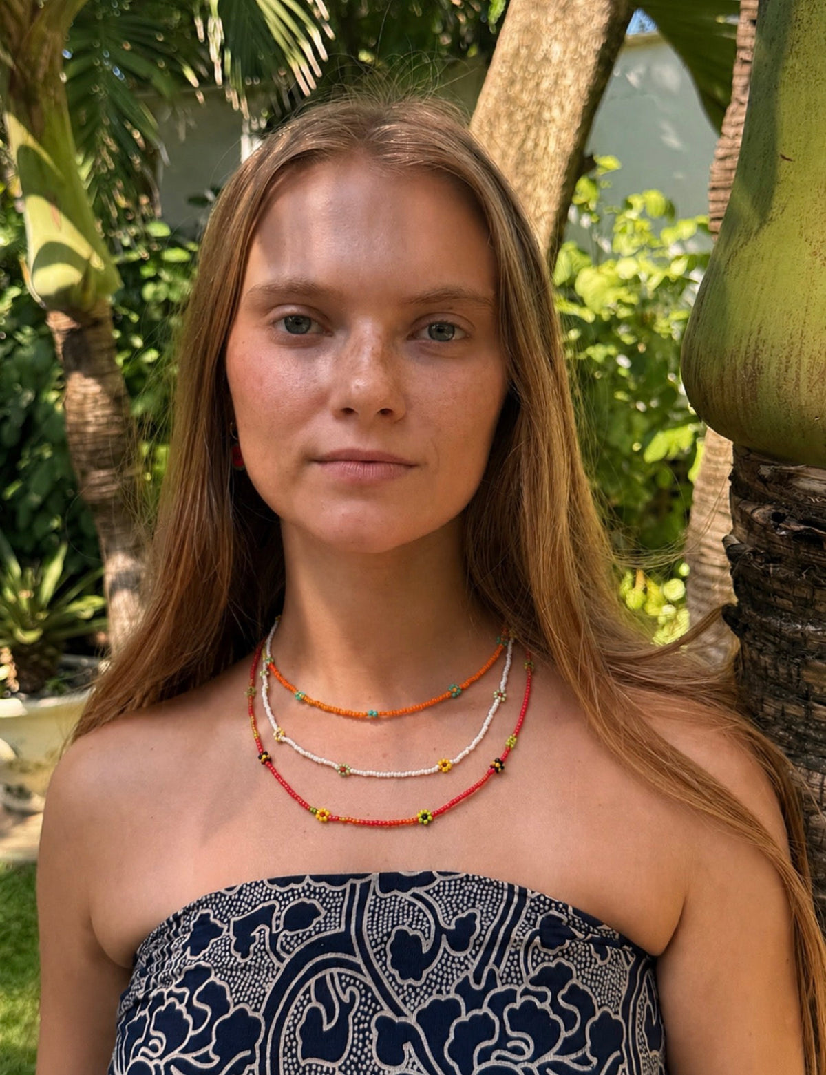 FLOWER POWER  NECKLACE