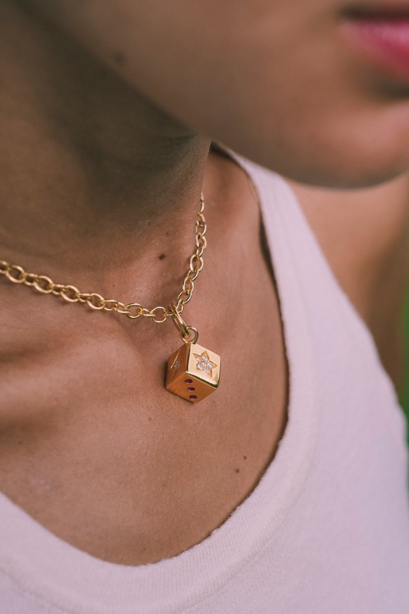 PLAYER  NECKLACE