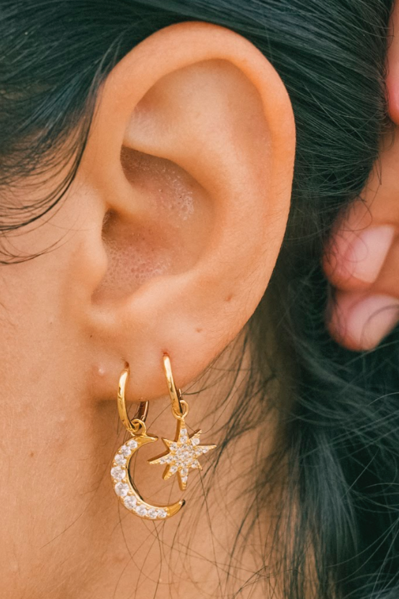 PLANET CLAIRE EARRINGS
