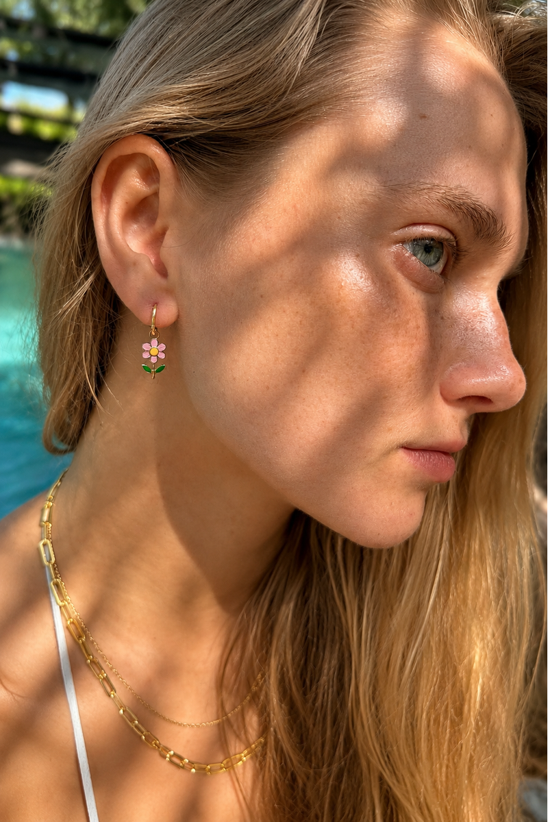 PRE -ORDER    DASIY BABY EARRINGS