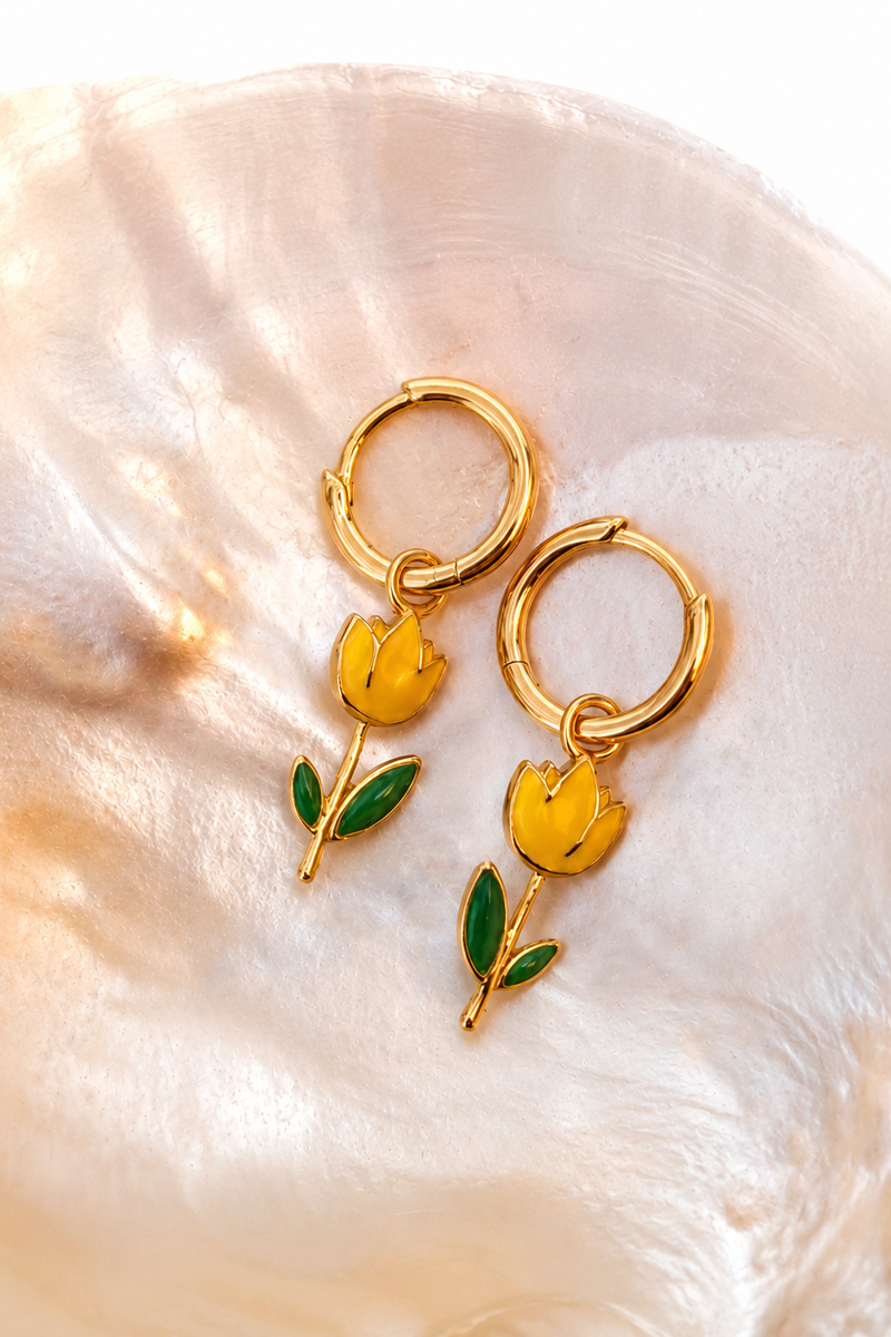 PRE - ORDER    DAY TRIP EARRINGS